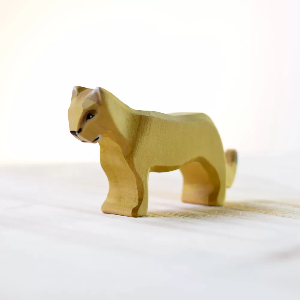 Best Sale Bumbutoys Leonessa In Legno